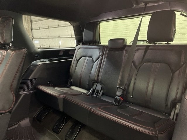 2023 Ford Expedition Base